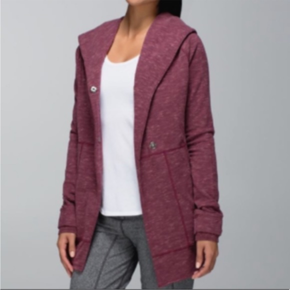 Lululemon Find Your Centre Wrap Rust Berry - Picture 2 of 8